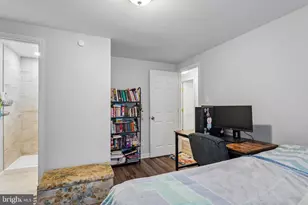 8615 Myrtle Ave, Bowie, MD 20715 - Photo 19