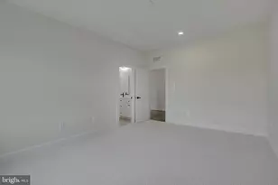 908 Midbrook Ln, Bowie, MD 20716 - Photo 51