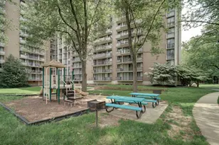 6100 Westchester Park Dr, College Park, MD 20740 - Photo 27