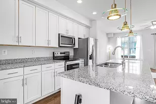 7308 Wood Pond Cir, Lanham, MD 20706 - Photo 9
