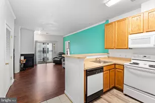 15616 Everglade Ln, Bowie, MD 20716 - Photo 9