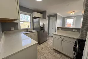 5804 Shoshone Dr, Oxon Hill, MD 20745 - Photo 9