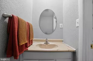 11926 Galaxy Ln, Bowie, MD 20715 - Photo 13