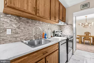 7724 Hanover Parkway #301 (190), Greenbelt, MD 20770 - Photo 11