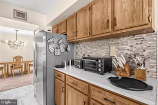 7724 Hanover Pkwy, Greenbelt, MD 20770 - Photo 9