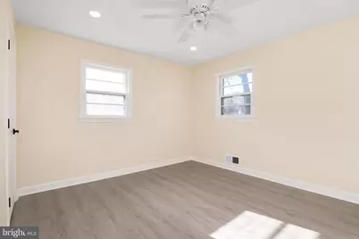 5009 Barto Avenue, Suitland, MD 20746 - Photo 9