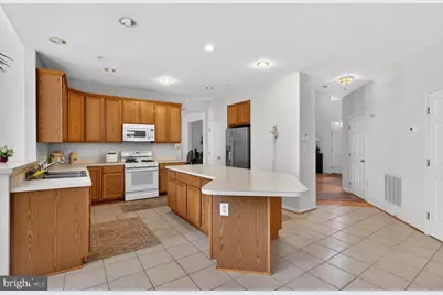 7305 Wellbrook Court, Laurel, MD 20707 - Photo 5