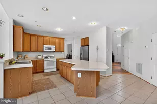 7305 Wellbrook Ct, Laurel, MD 20707 - Photo 5