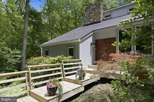 8404 Hollow Tree Ln, Upper Marlboro, MD 20772 - Photo 5