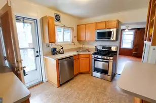 4202 30th St, Mount Rainier, MD 20712 - Photo 11