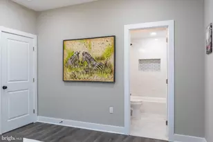 9208 Lanham Severn Rd, Lanham, MD 20706 - Photo 7