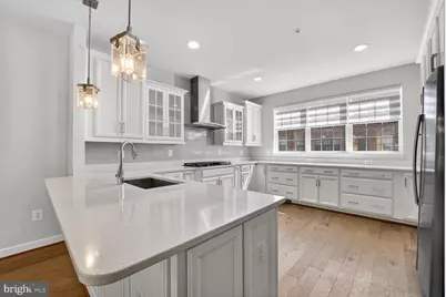 620 Halsey Way, National Harbor, MD 20745 - Photo 9