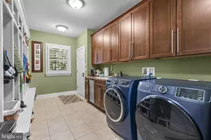 7239 Windsor Ln, Hyattsville, MD 20782 - Photo 23
