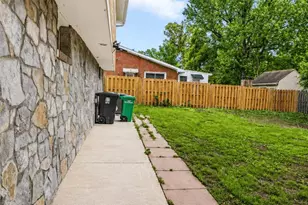 6308 Barrs Ln, Lanham, MD 20706 - Photo 37