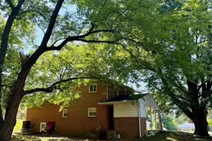 25 Panorama Dr, Oxon Hill, MD 20745 - Photo 3