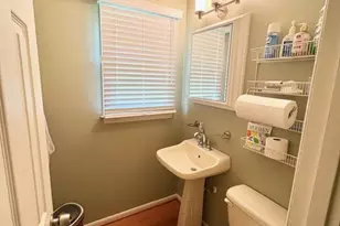 5218 Kenstan Dr, Temple Hills, MD 20748 - Photo 15