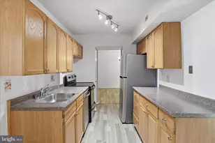 7818 Hanover Pkwy, Greenbelt, MD 20770 - Photo 11