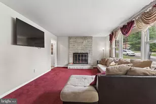 5006 Rayburn Ct, Temple Hills, MD 20748 - Photo 3