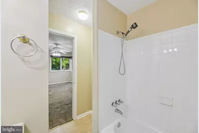 4922 Wealding Way, Oxon Hill, MD 20745 - Photo 17