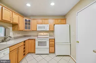 4922 Wealding Way, Oxon Hill, MD 20745 - Photo 7