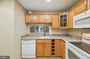 4922 Wealding Way, Oxon Hill, MD 20745 - Photo 7