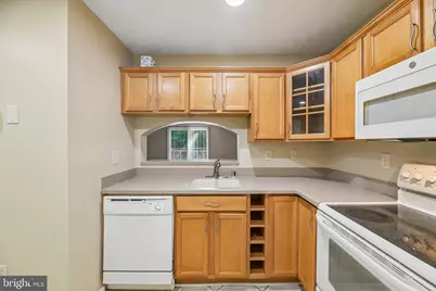 4922 Wealding Way, Oxon Hill, MD 20745 - Photo 9