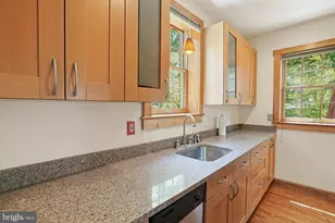 4003 Oglethorpe St, Hyattsville, MD 20782 - Photo 17