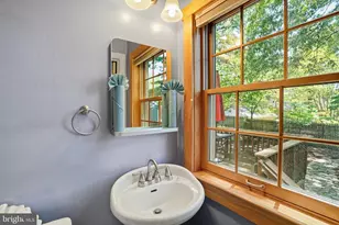 4003 Oglethorpe St, Hyattsville, MD 20782 - Photo 11