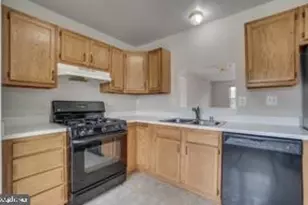 6981 Walker Mill Rd, Capitol Heights, MD 20743 - Photo 3