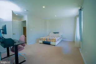 8210 Goldstone Ct, Hyattsville, MD 20785 - Photo 17