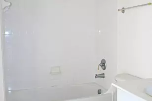 6212 Westchester Park Dr, College Park, MD 20740 - Photo 7