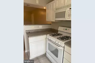 4709 Tecumseh Street #301, College Park, MD 20740 - Photo 9
