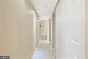 8487 Greenbelt Rd, Greenbelt, MD 20770 - Photo 15