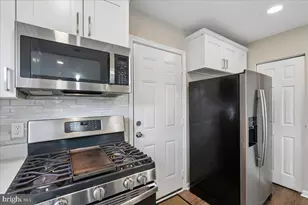 6035 Martin Luther King Jr Ct, Capitol Heights, MD 20743 - Photo 9