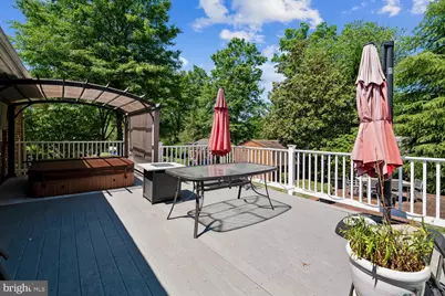 8410 Ravenswood Road, Hyattsville, MD 20784 - Photo 19