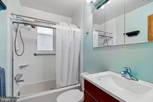 8410 Ravenswood Rd, New Carrollton, MD 20784 - Photo 53