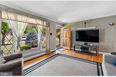 8410 Ravenswood Road, Hyattsville, MD 20784 - Photo 27