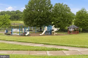 6922 Emerson St, Hyattsville, MD 20784 - Photo 33