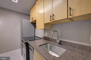 19 Hillside Rd, Greenbelt, MD 20770 - Photo 7