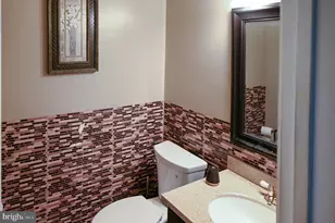 10324 Broom Ln, Lanham, MD 20706 - Photo 13