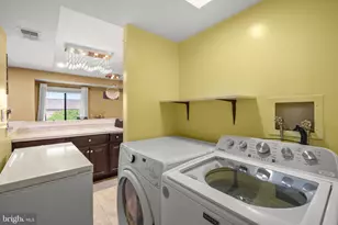 6946 Hanover Pkwy, Greenbelt, MD 20770 - Photo 13