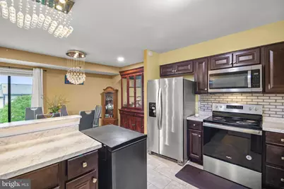 6946 Hanover Parkway #301, Greenbelt, MD 20770 - Photo 9