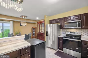 6946 Hanover Pkwy, Greenbelt, MD 20770 - Photo 9