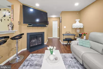 6946 Hanover Parkway #301, Greenbelt, MD 20770 - Photo 3