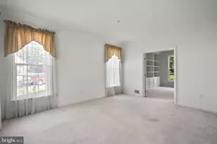 4306 Taverngreen Ln, Bowie, MD 20720 - Photo 5