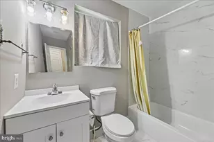 3102 Romain Ct, Suitland, MD 20746 - Photo 15
