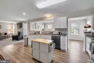 13509 Oaklands Manor Dr, Laurel, MD 20708 - Photo 5