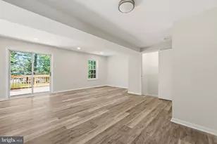 8209 Londonderry Ct, Laurel, MD 20707 - Photo 7