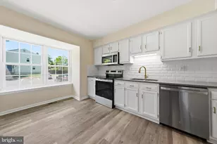 8209 Londonderry Ct, Laurel, MD 20707 - Photo 5