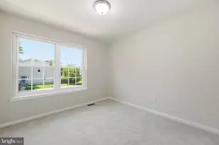 8209 Londonderry Ct, Laurel, MD 20707 - Photo 11
